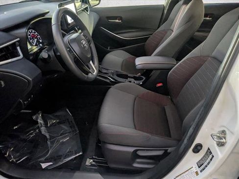 Used 2024 Toyota Corolla SE image 15