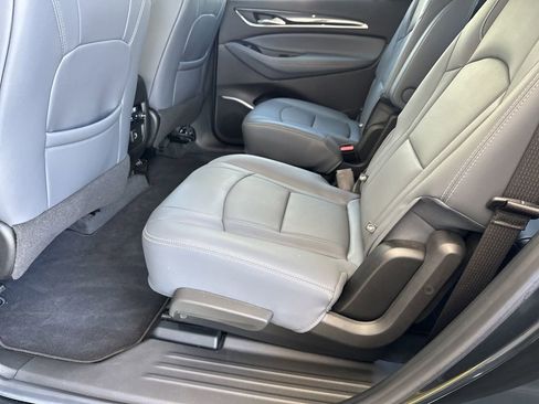 Used 2021 Buick Enclave Essence FWD image 29