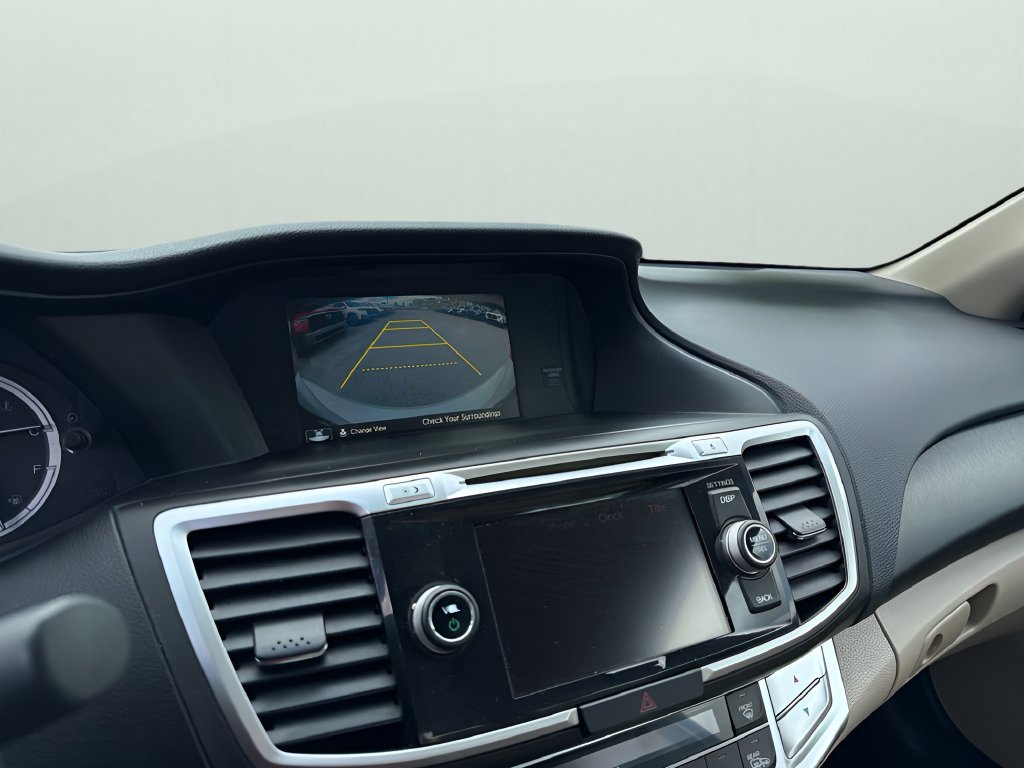 Used 2015 Honda Accord EX-L image 26