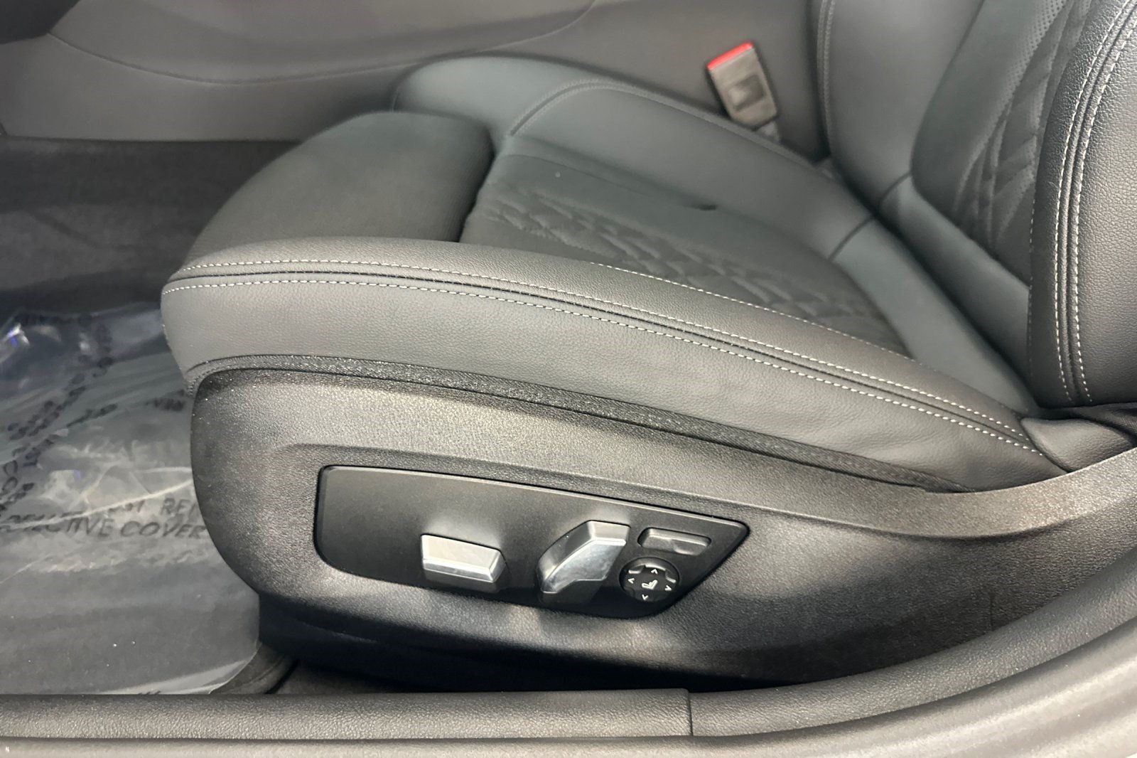 Certified 2023 BMW 540i w/ M Sport Package RWD image 14