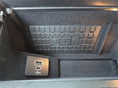 New 2025 Lincoln Navigator Reserve image 19