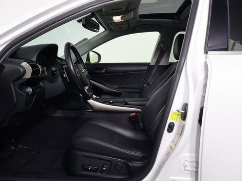 Used 2015 Lexus IS 250 w/ Navigation System Package image 10