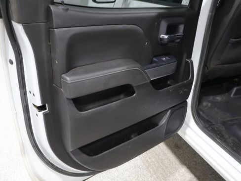 Used 2017 Chevrolet Silverado 1500 LT w/ LT Fleet Convenience Package AWD/4WD image 19