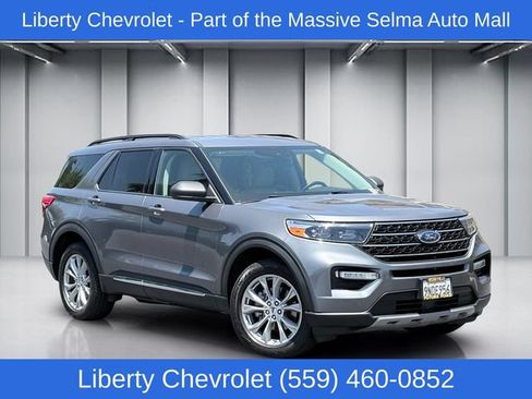 Used 2024 Ford Explorer XLT w/ Equipment Group 202A AWD/4WD image 1