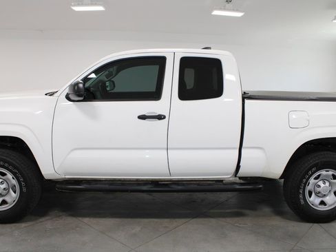 Used 2023 Toyota Tacoma SR image 6
