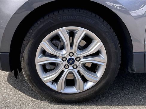 Used 2022 Ford Edge Titanium w/ Equipment Group 301A image 7