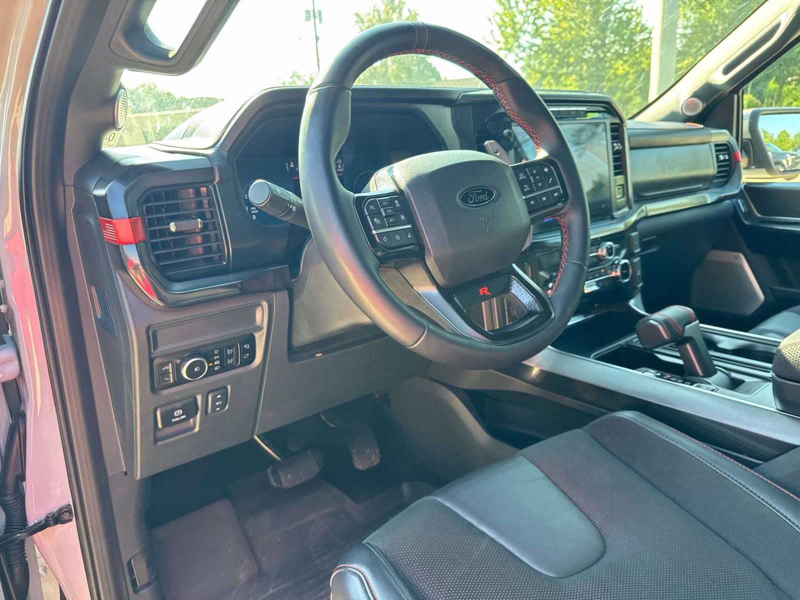 Used 2026 Ford F150 Raptor w/ Equipment Group 803A Raptor R AWD/4WD image 18