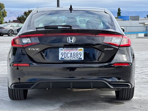 Used 2022 Honda Civic Sport image 4