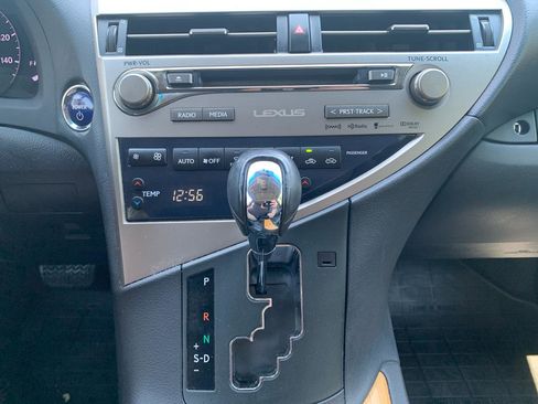 Used 2015 Lexus RX 450h AWD image 14