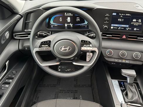 New 2026 Hyundai Elantra SE image 12