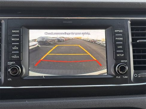 Used 2017 Kia Sedona LX w/ LX Essentials Premium Package image 22