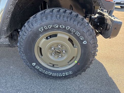 New 2026 Jeep Gladiator Sport image 9