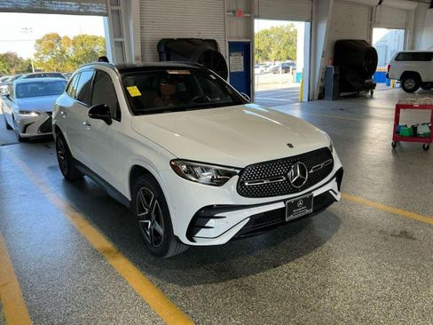 Used 2024 Mercedes-Benz GLC 300 4MATIC image 8