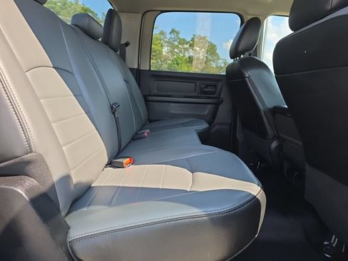 Used 2022 RAM 1500 Tradesman w/ Chrome Appearance Group AWD/4WD image 17