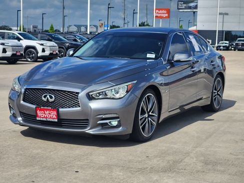 Used 2015 INFINITI Q50 Premium w/ Navigation Package RWD image 3
