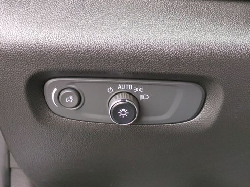 Certified 2023 Chevrolet Traverse LT AWD/4WD image 17