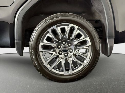 Used 2025 GMC Sierra 1500 Denali Ultimate AWD/4WD image 12