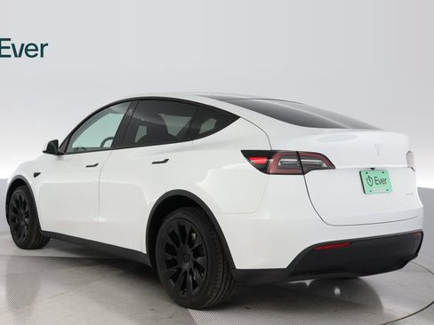 Used 2023 Tesla Model Y Long Range AWD/4WD image 14
