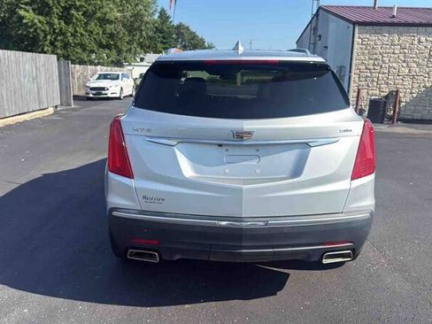 Used 2017 Cadillac XT5 Luxury w/ Driver Awareness Package FWD image 7