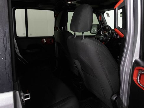 Used 2018 Jeep Wrangler Unlimited Sport S image 36