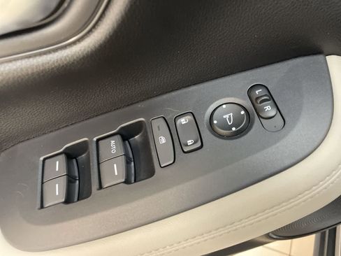 Certified 2024 Honda HR-V LX image 15