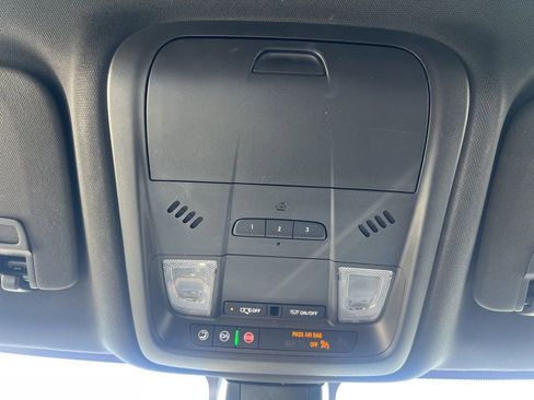 Used 2025 Chevrolet Blazer RS image 53