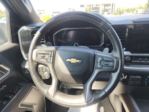 Used 2026 Chevrolet Silverado 1500 High Country w/ Technology Package AWD/4WD image 8