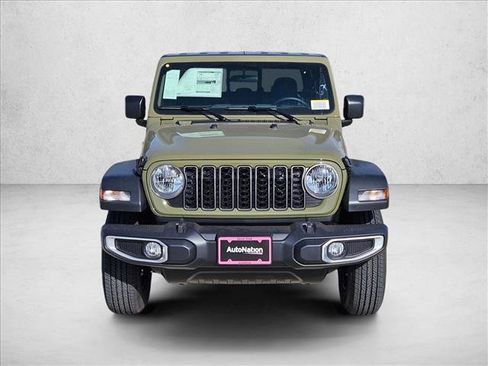 New 2026 Jeep Gladiator Sport AWD/4WD image 2