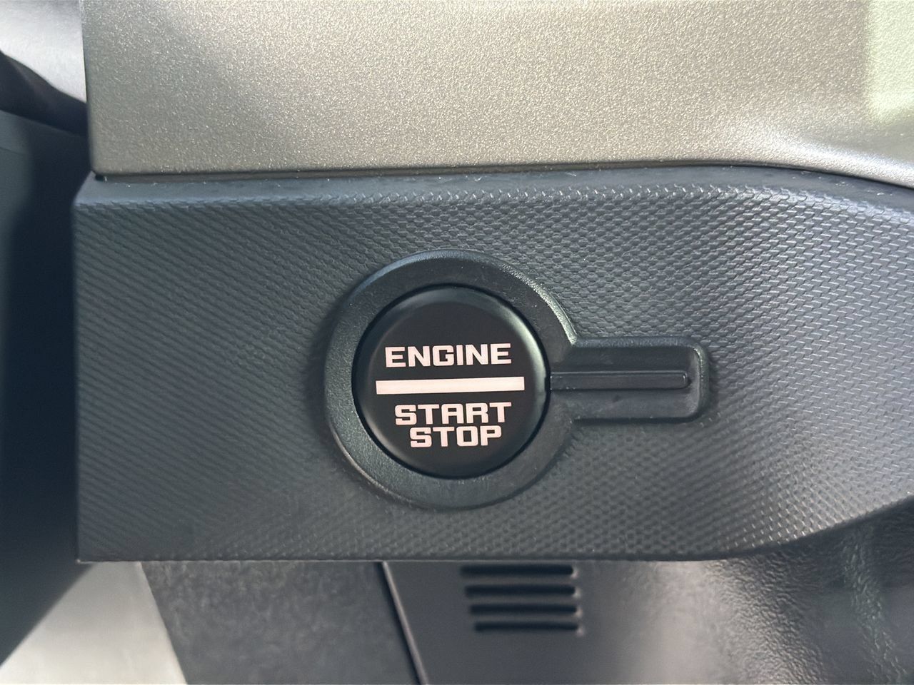 Used 2024 Ford Bronco Raptor AWD/4WD image 31