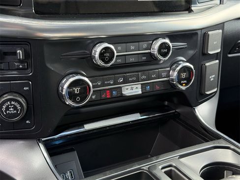 Used 2021 Ford F150 Lariat w/ Equipment Group 502A High image 27