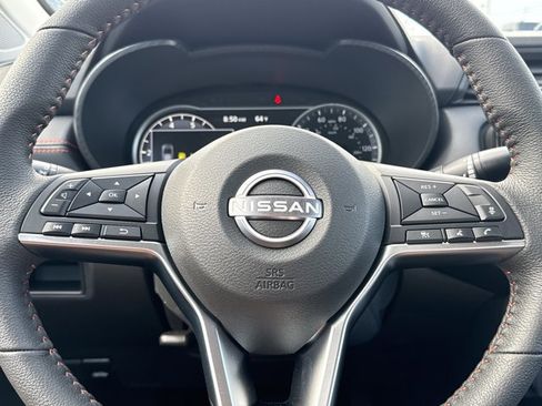 New 2025 Nissan Versa SR w/ Trunk Package image 16