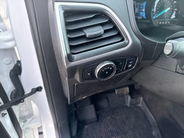 Used 2023 Ford Edge SEL w/ Convenience Package AWD/4WD image 11
