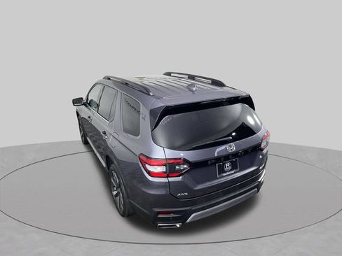 Used 2024 Honda Pilot Touring image 38