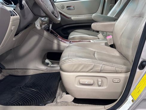Used 2007 Toyota Highlander Sport AWD/4WD image 11
