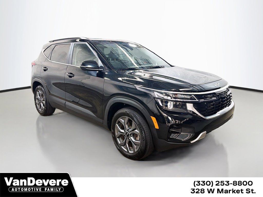 Used 2024 Kia Seltos S AWD/4WD image 1