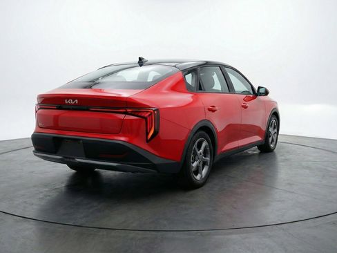 Used 2025 Kia K4 LXS image 9