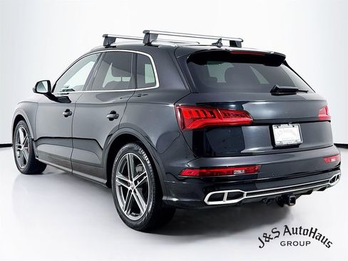 Used 2018 Audi SQ5 Premium Plus w/ S Sport Package image 5