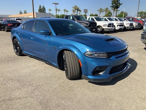 Used 2021 Dodge Charger SRT Hellcat RWD image 3