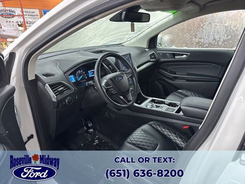 Used 2023 Ford Edge Titanium image 25