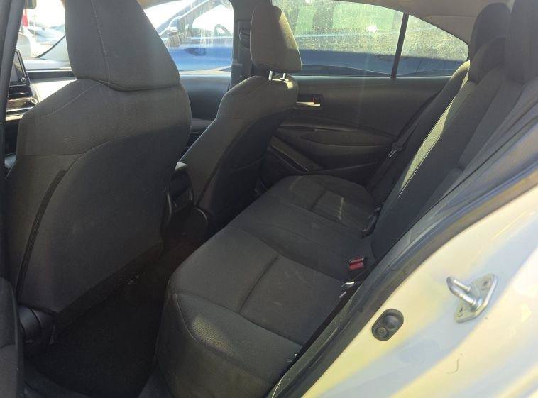 Used 2021 Toyota Corolla LE FWD image 4