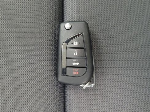 Used 2023 Toyota Corolla LE image 32