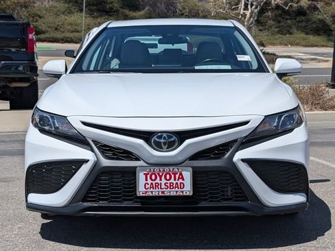Used 2023 Toyota Camry SE FWD image 11