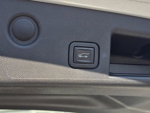 Used 2022 Chevrolet Equinox LT image 10