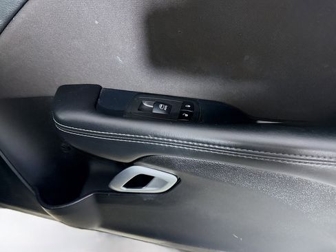 Used 2022 Dodge Challenger GT image 29