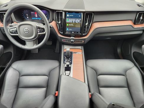 Used 2023 Volvo XC60 B5 Plus w/ Climate Package image 28