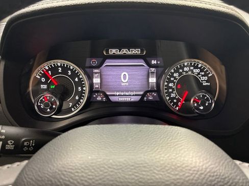 Used 2024 RAM 1500 Laramie AWD/4WD image 16
