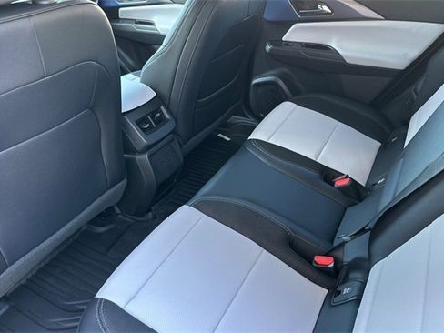 New 2026 Chevrolet Equinox EV LT image 16