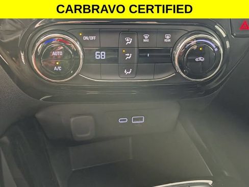 Certified 2025 Chevrolet Trax LT FWD image 20