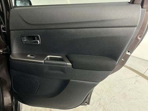 Used 2021 Mitsubishi Outlander Sport SE image 29