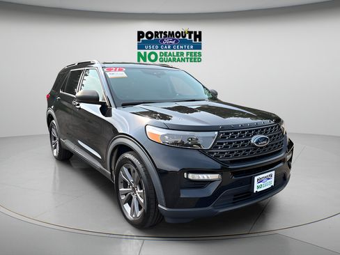 Used 2021 Ford Explorer XLT w/ Equipment Group 202A AWD/4WD image 31